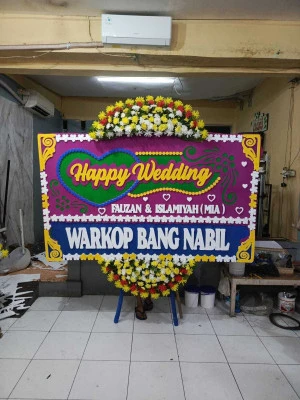 Papan Bunga di Ngadisanan Sambit